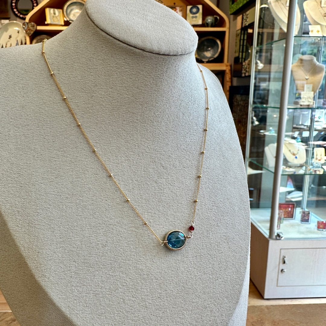 Erika Layering Necklace Spinele