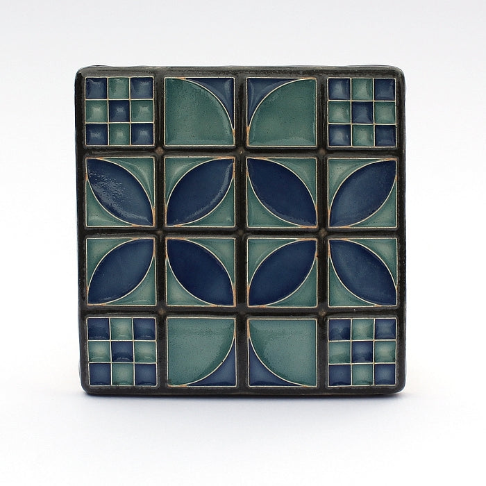Lattice Blue + Black Tile