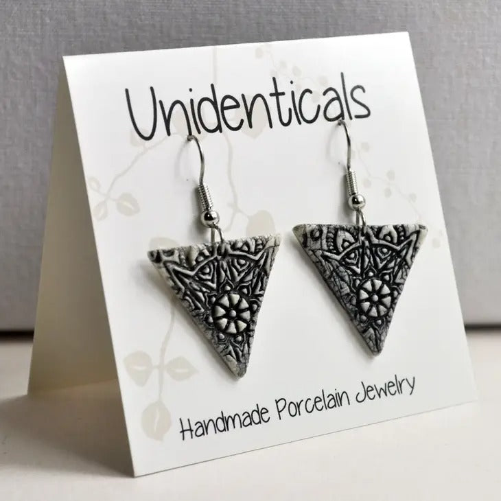 Triangle Earrings Black
