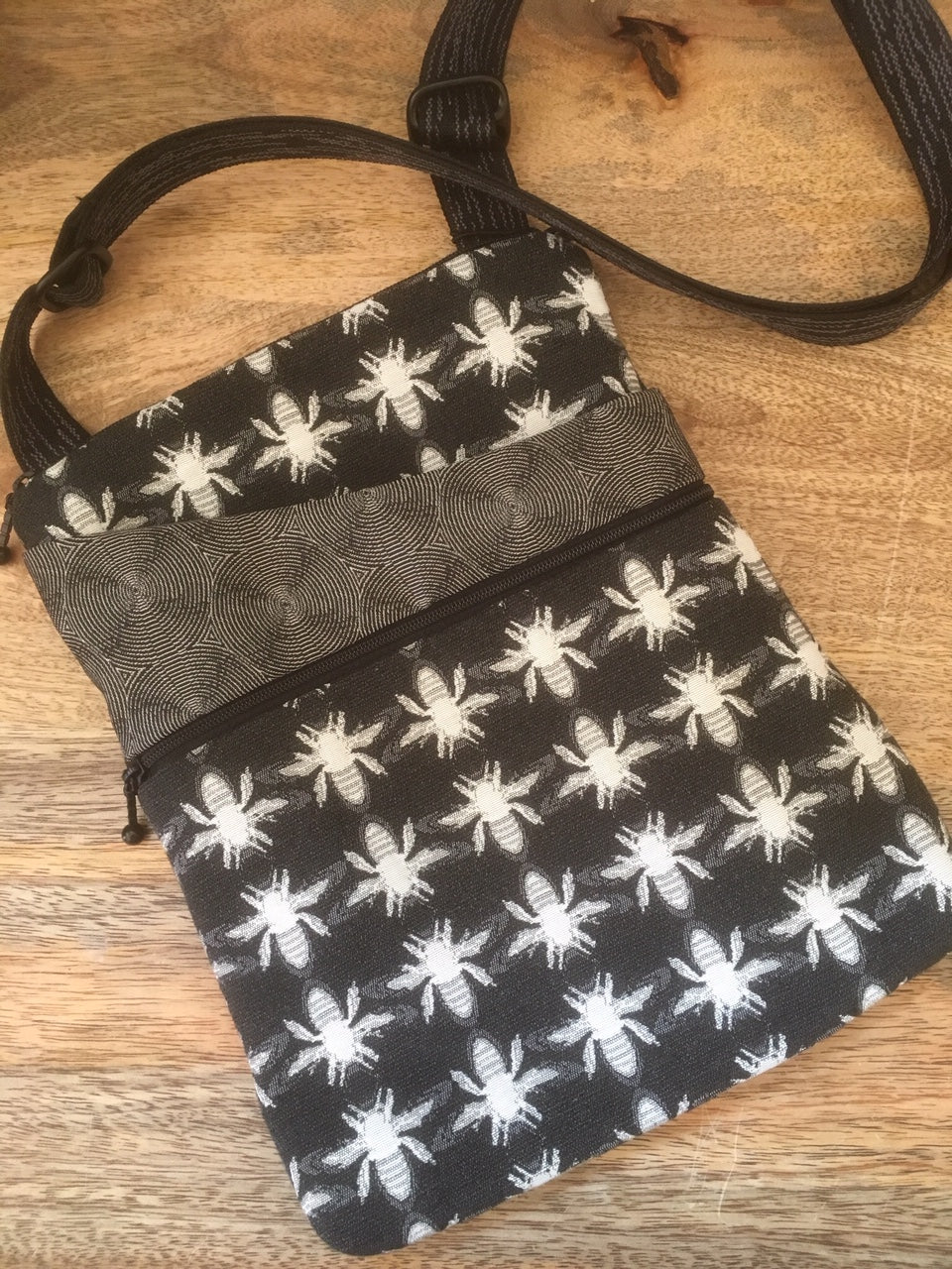 Pocket Bag Electric Bees