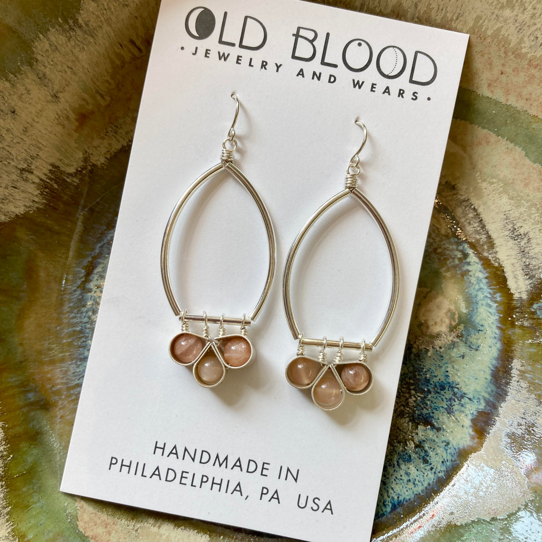 Tobiko Clover Earrings Sterling Silver + Peach Moonstone