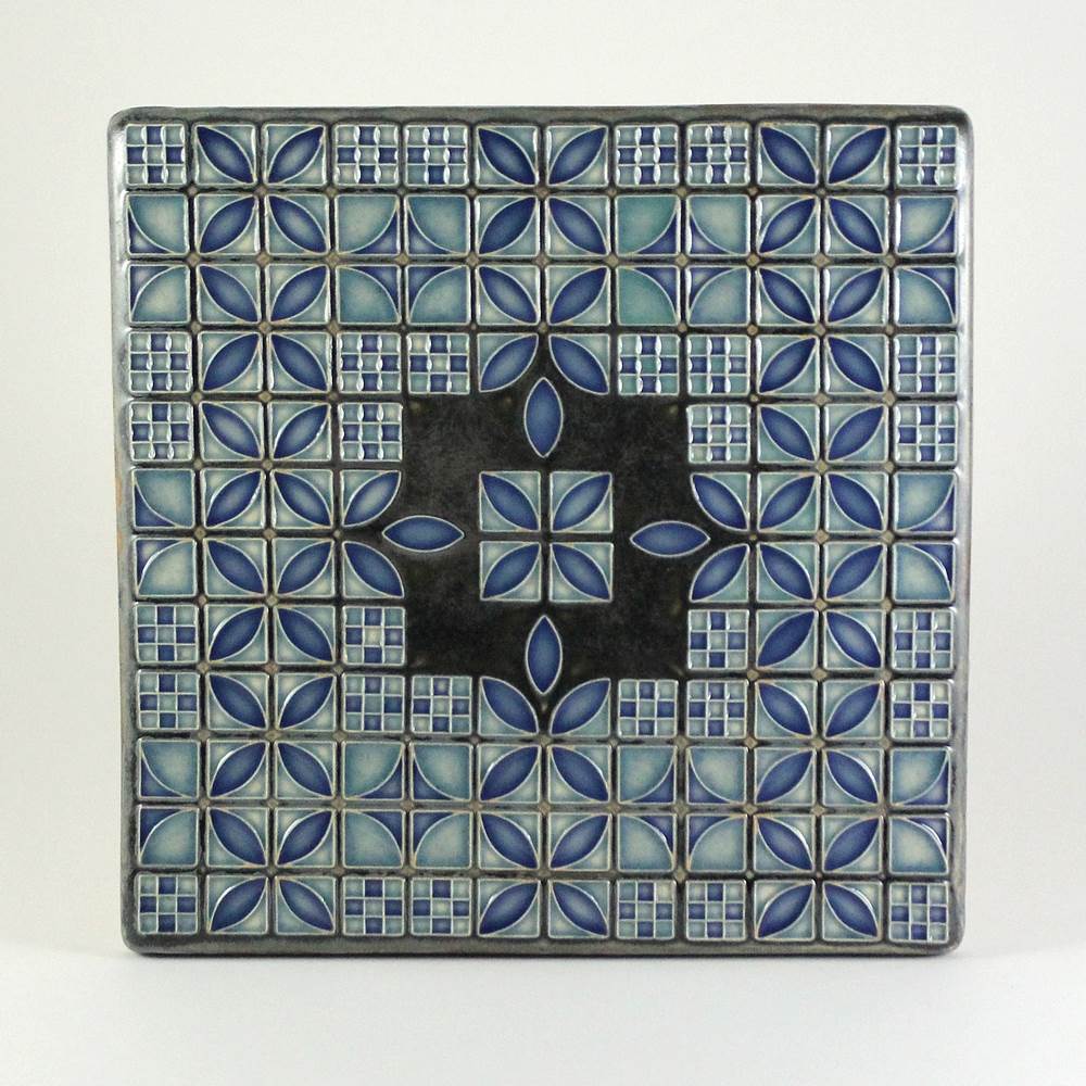 Tile Lattice Blue + Black