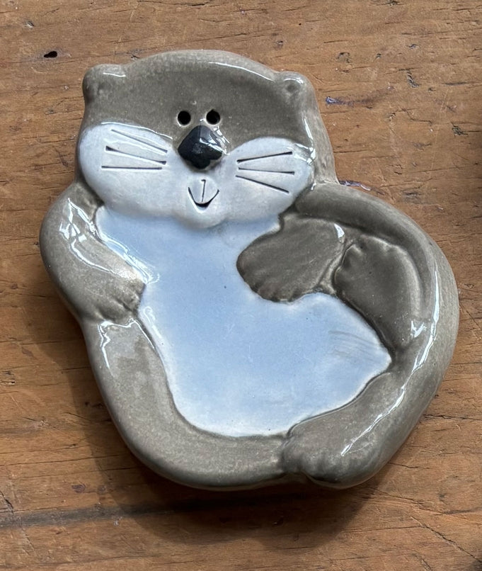 Otter Dish
