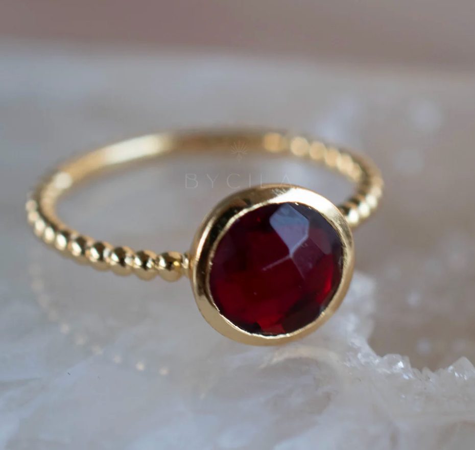 Tessy Ring Garnet Hydro Gold Plated