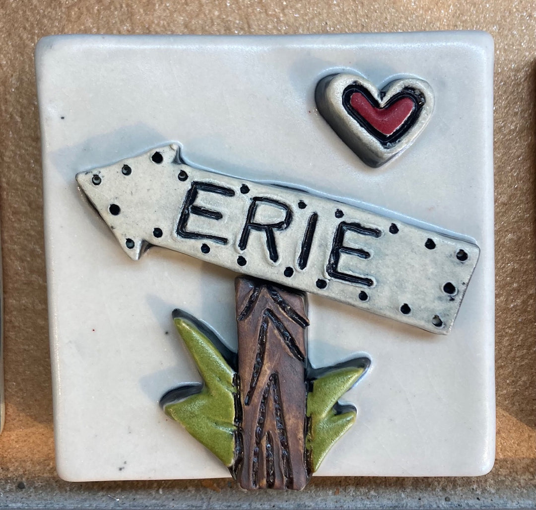 Clique Tile Erie White To the Left