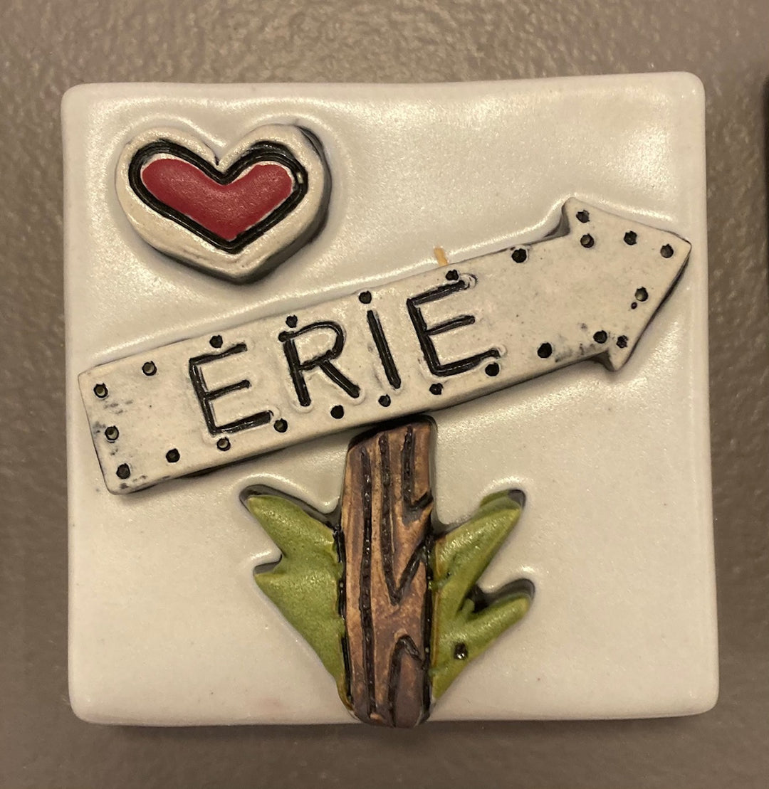 Clique Tile Erie White To the Right