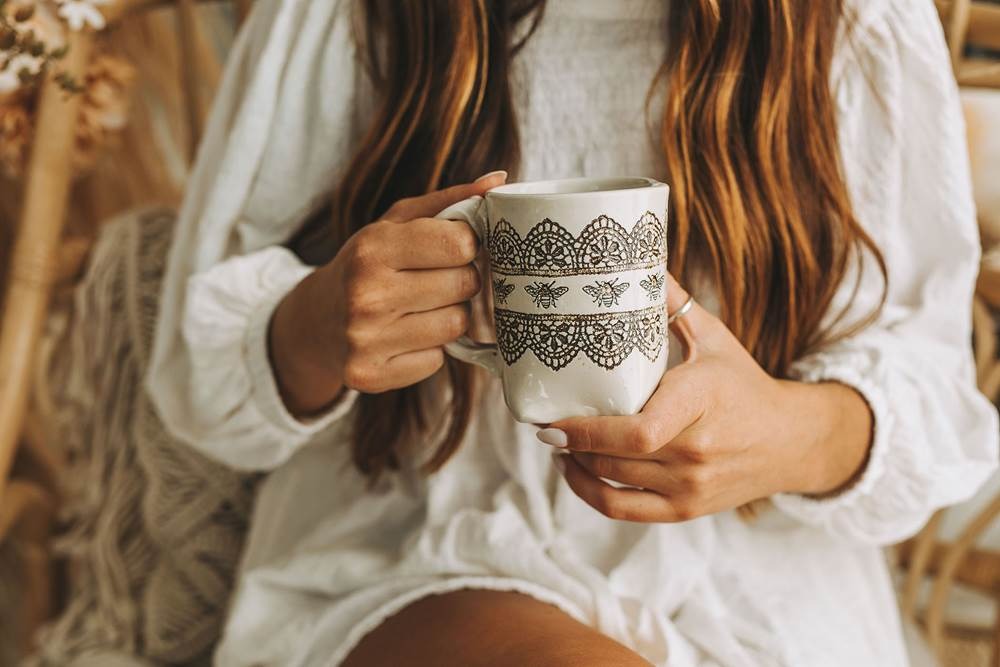 White Lace Bee Mug