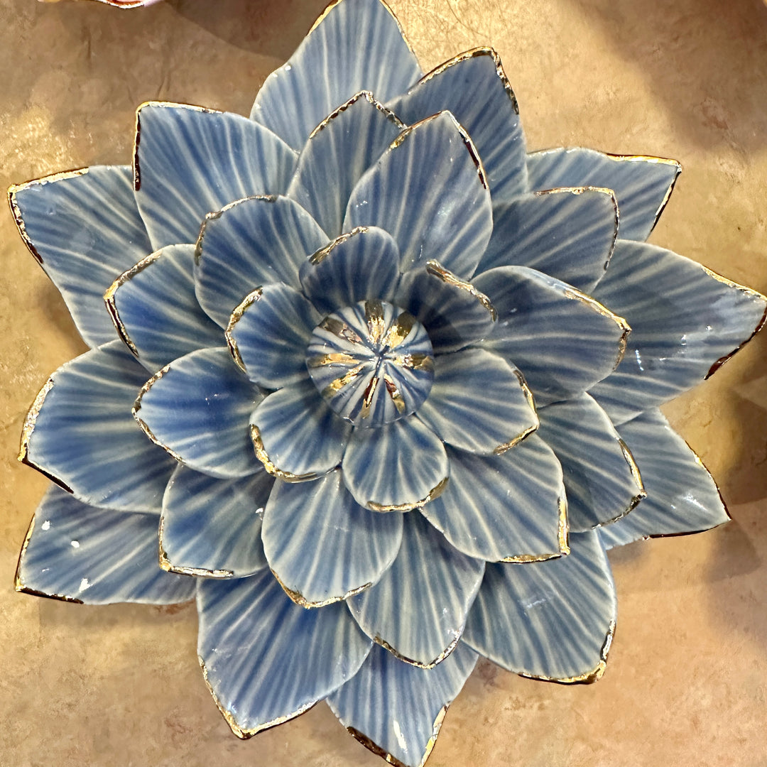 Medium Blue Poli Flower