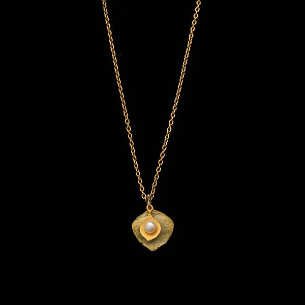 Eucalyptus Round Leaf Dainty Pendant Necklace