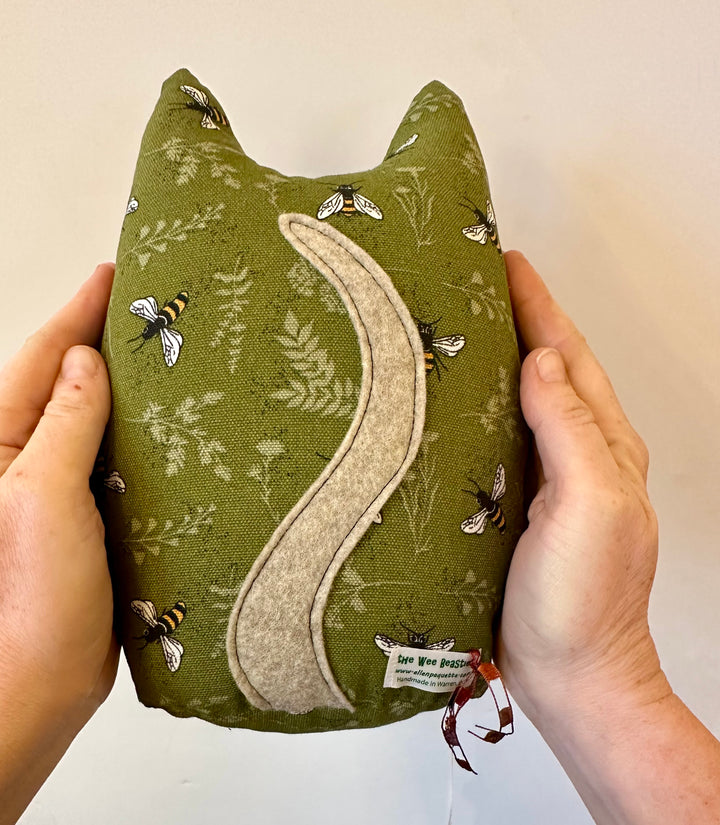 Plush Cat Green Honeybee