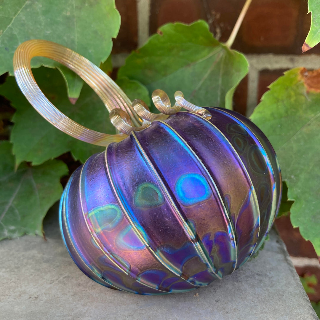 Pumpkin Small Tilted Purple