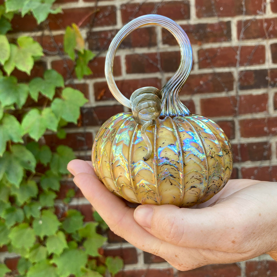 Pumpkin Small Upright Gold