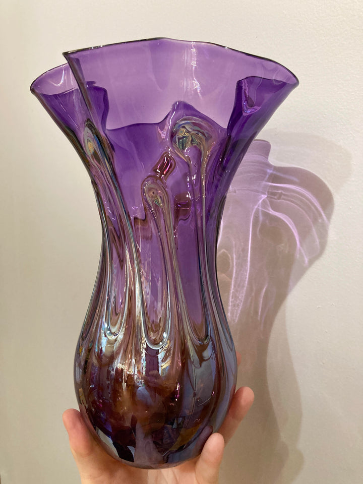 Lily Pad Vase Fluted Small Purple