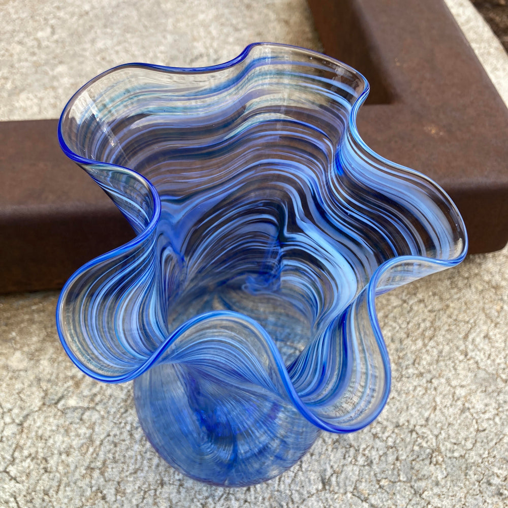 Wave Vase Small Light Blue