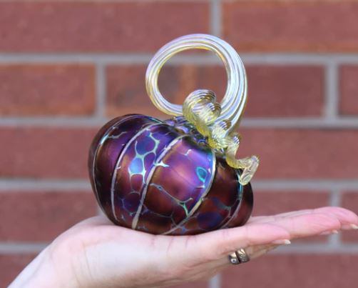 Pumpkin Petite Tilt Amethyst