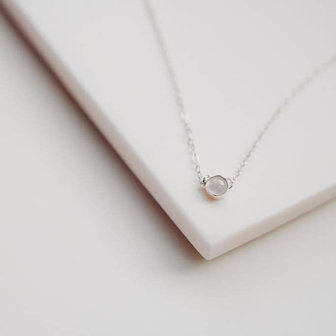 Solitaire Necklace Moonstone Silver