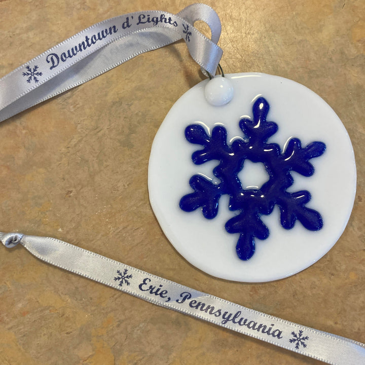 D'Lights Ornament 2023 Large White + Blue 1