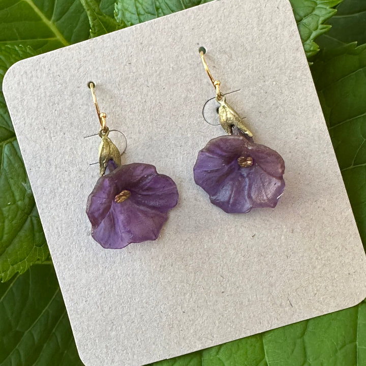 Petunia Wire Earrings