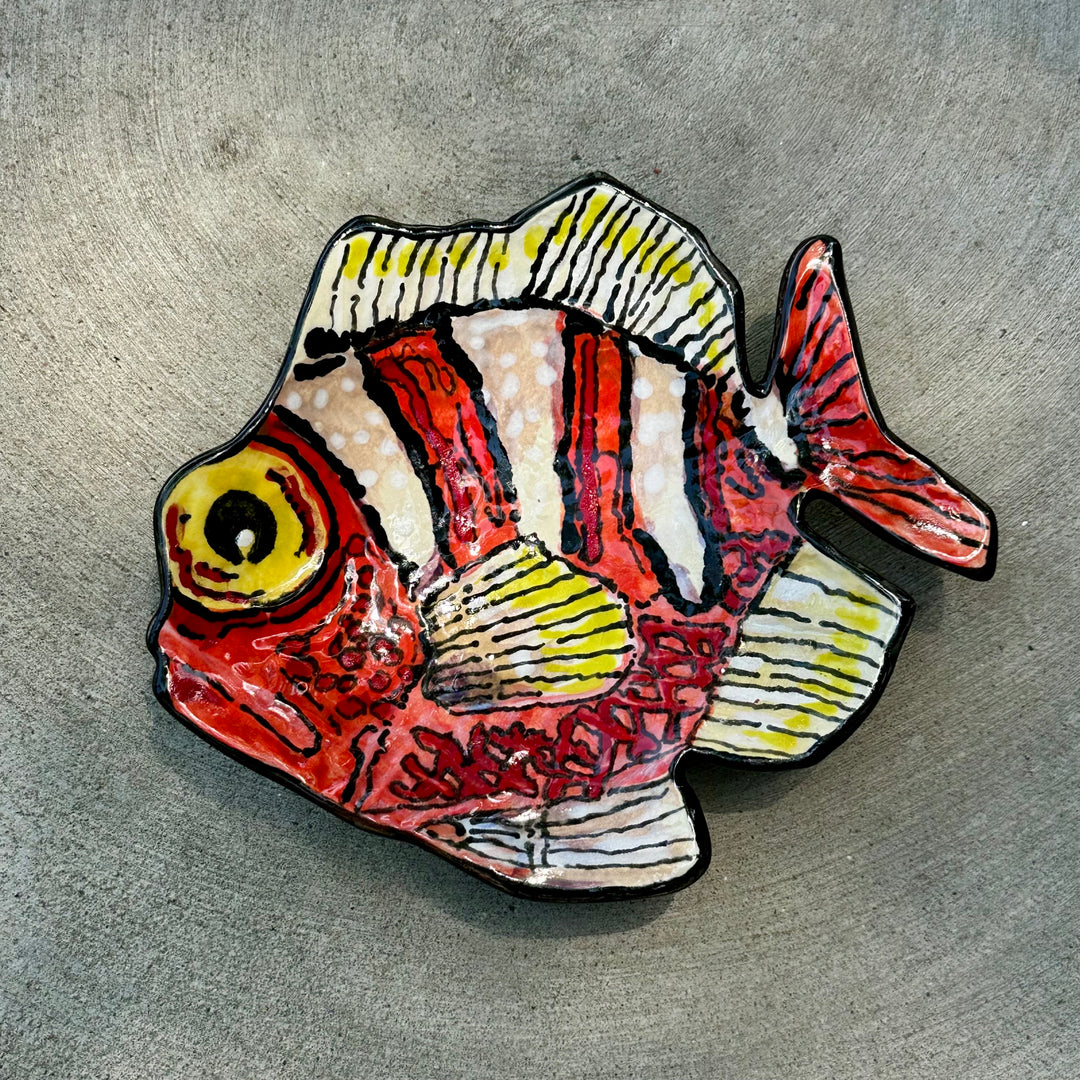 Fish Dish Medium Red Stripe