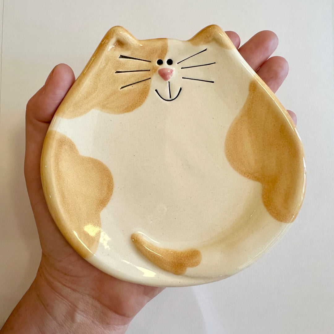 5" White + Orange Spotted Cat Dish