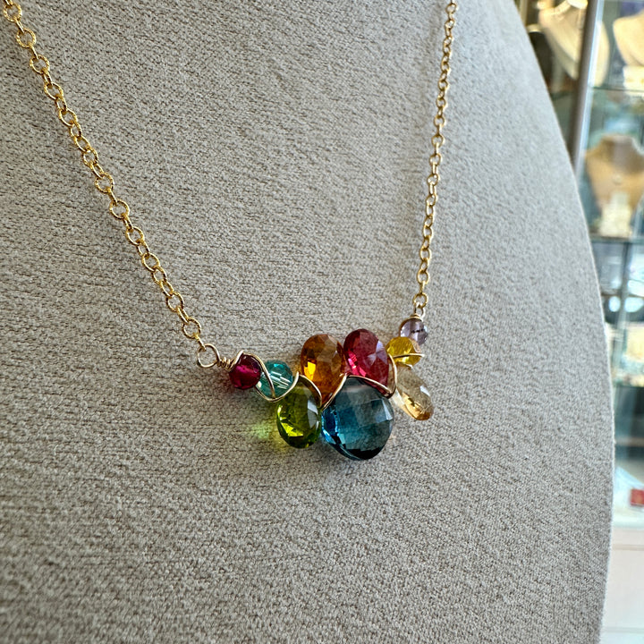 Square + Teardrop Necklace Spinele Qtz