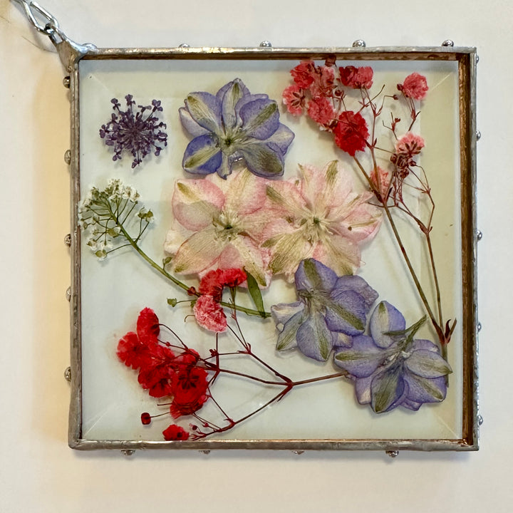 Medium Diamond Shaped Pressed Flower