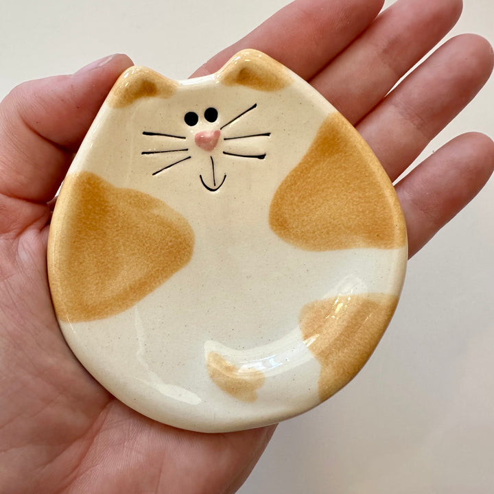 3" White + Orange Spotted Cat Dish