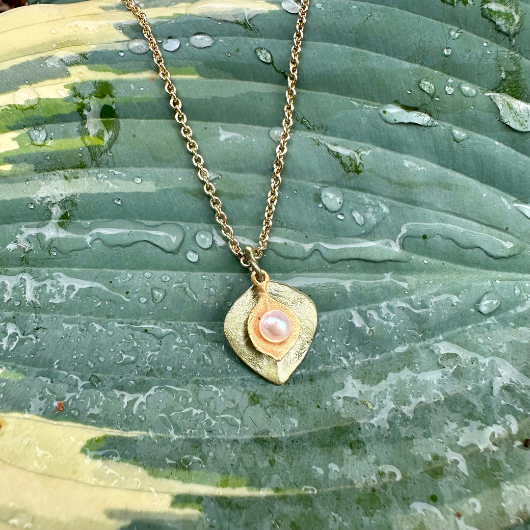 Eucalyptus Round Leaf Dainty Pendant Necklace