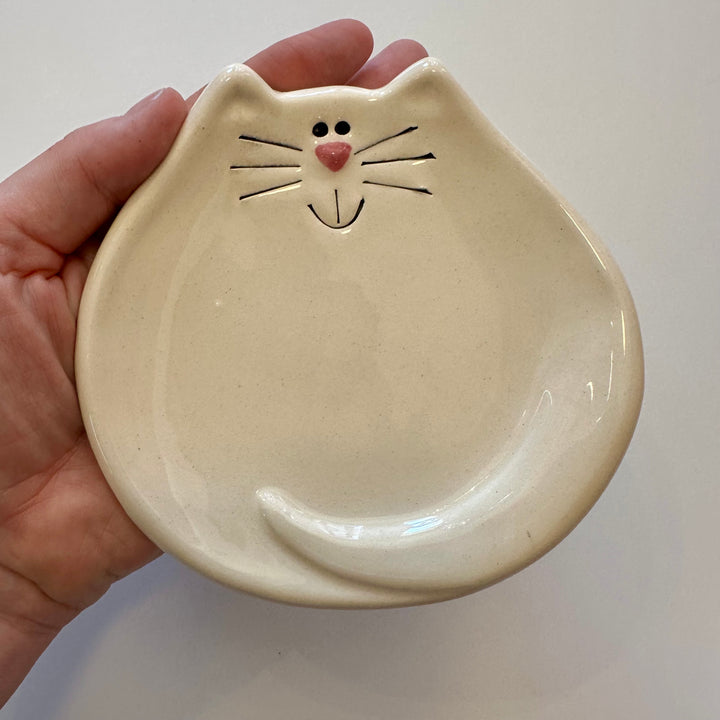 5" White Cat Dish