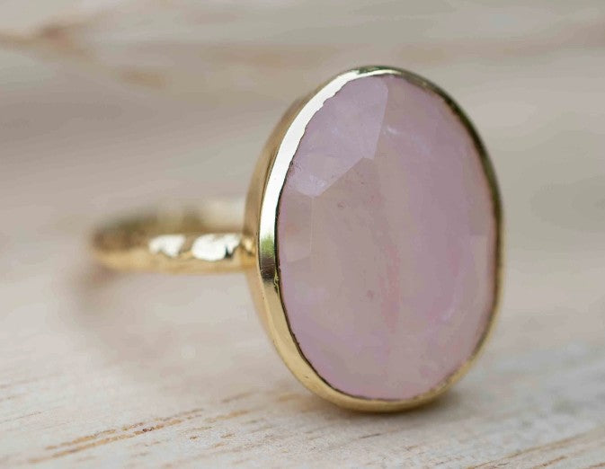 Barbara Ring Rose Quartz Gold
