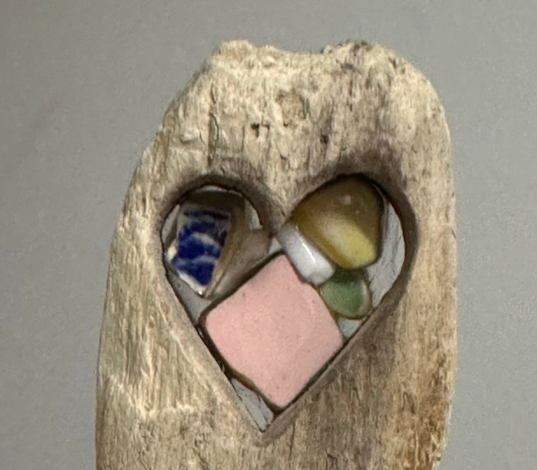 Driftwood + Beach Glass L❤️VE Resin Lake Stand Large