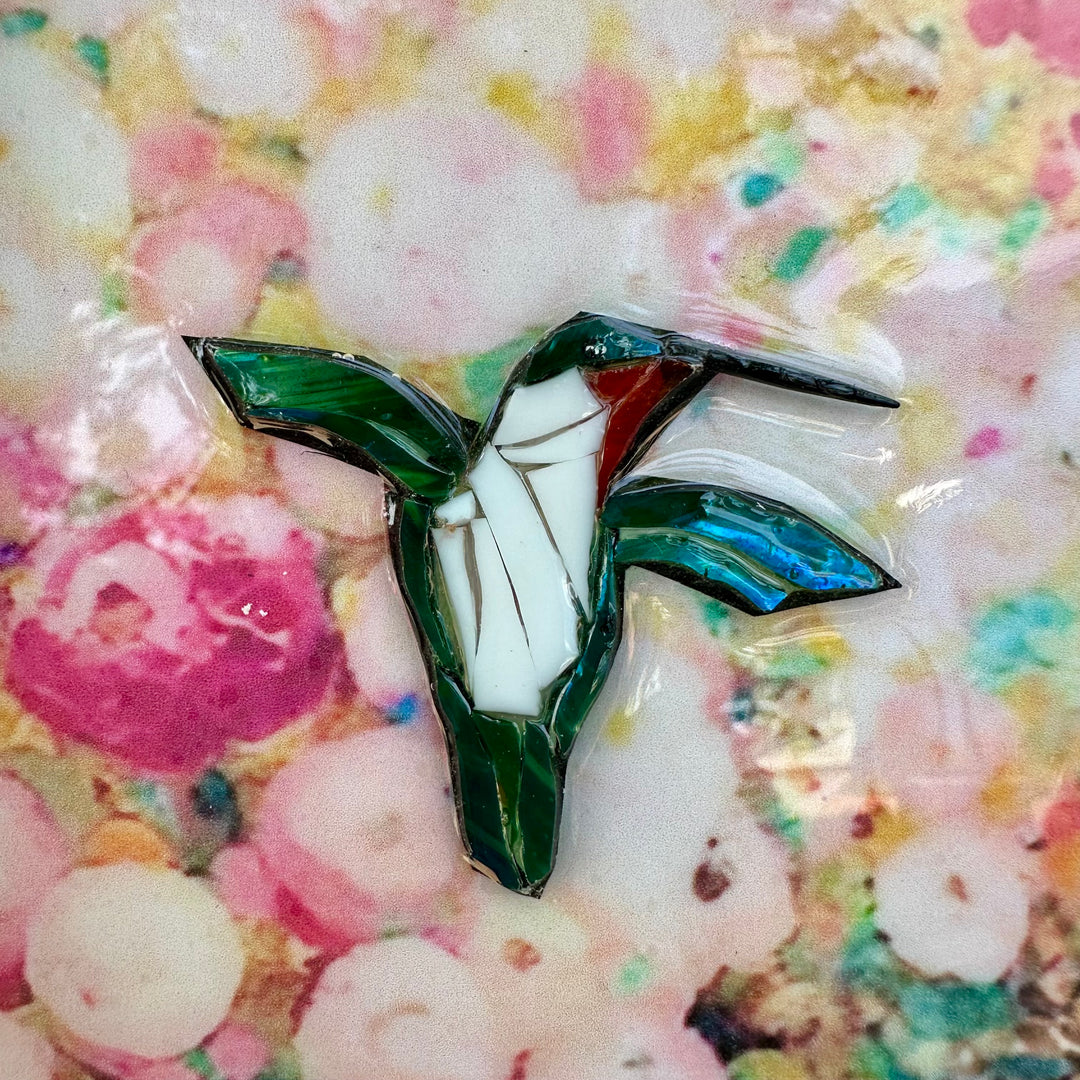 Hummingbird White &amp; Pink Flowers