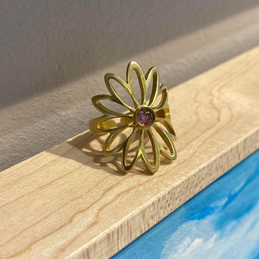 Daisy Flower Ring Amethyst + Gold Leaf