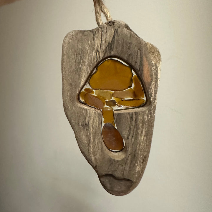 Driftwood Wall Hanging Mushroom