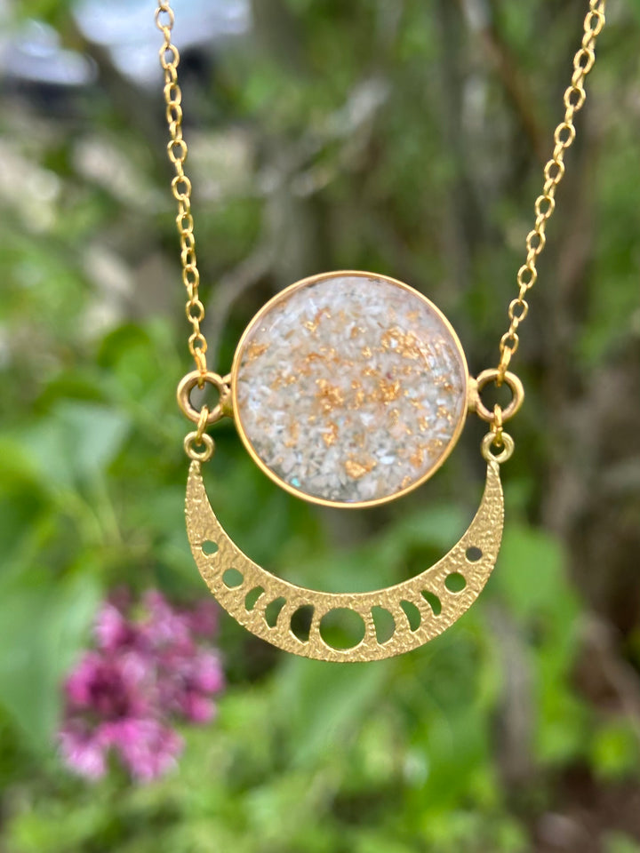 Moonphase Statement Necklace: Gold plated / 20" / Pearl + gold flake