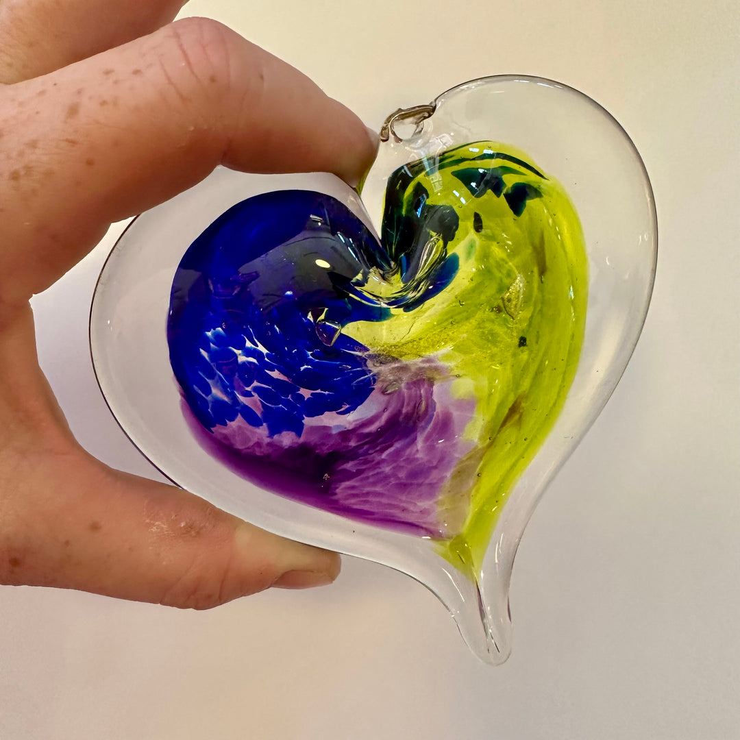 Medium Glass Heart - Aurora