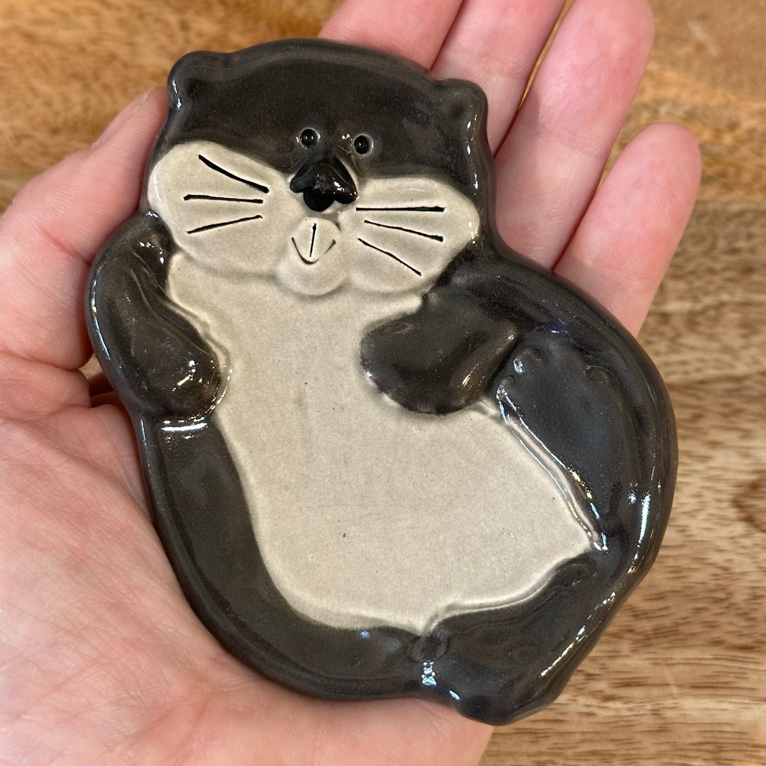 Otter Dish
