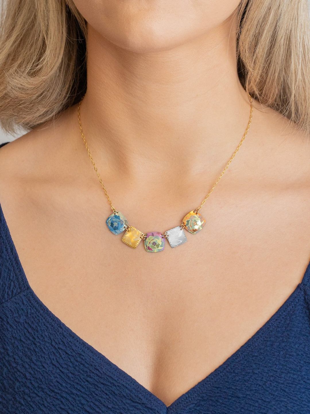 Flora Necklace Multi Colored