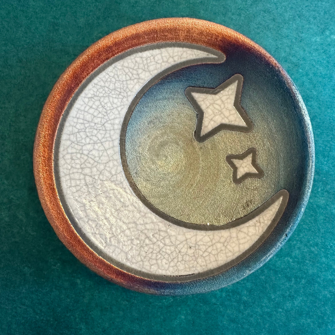 Small Silhouette Plate Crescent Moon