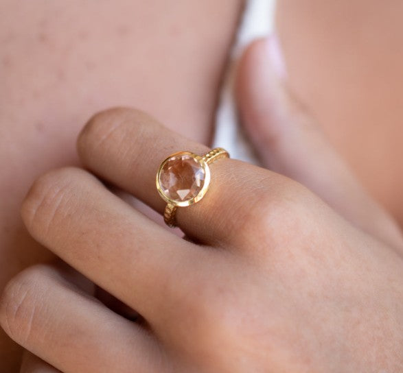 Marcela Ring Morganite Hydro Gold
