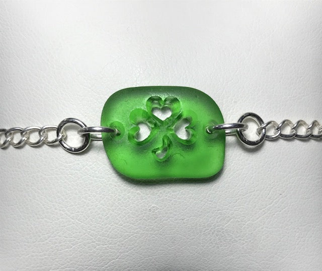 Kelly Green Shamrock 7.5" SS Bracelet