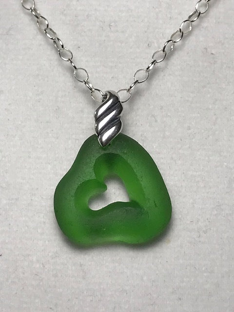 Grass Floppy Heart Necklace