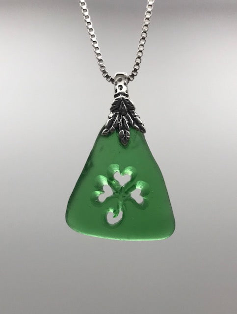 Grass Green Shamrock 18" Necklace