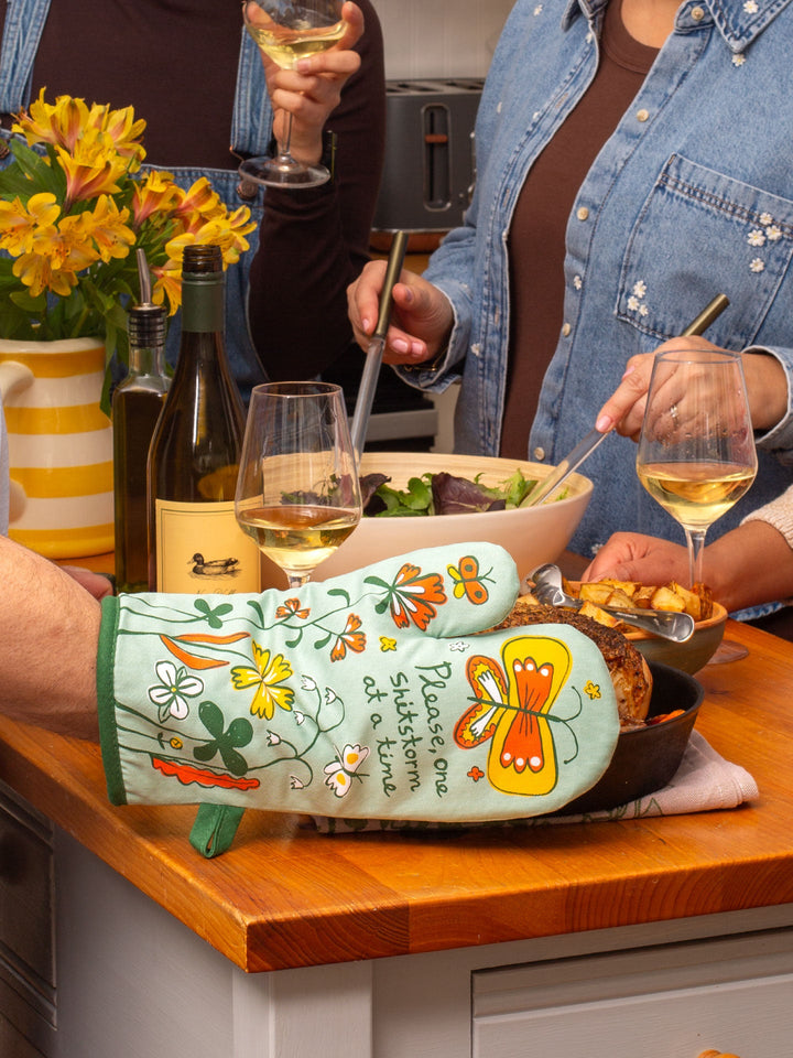 Sh*tstorm Oven Mitt