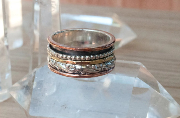 Livia Meditation Ring