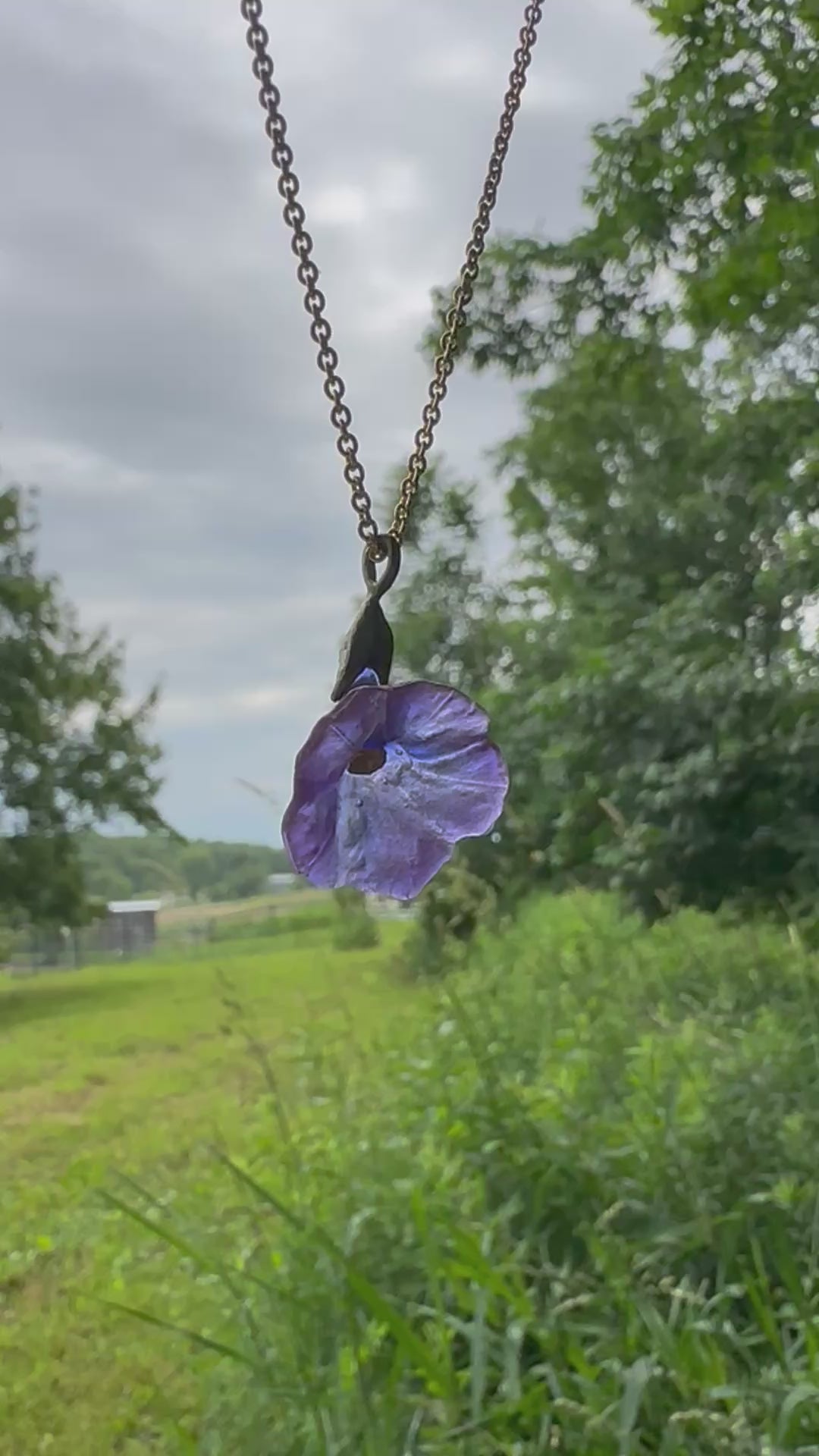 Petunia Pendant Necklace