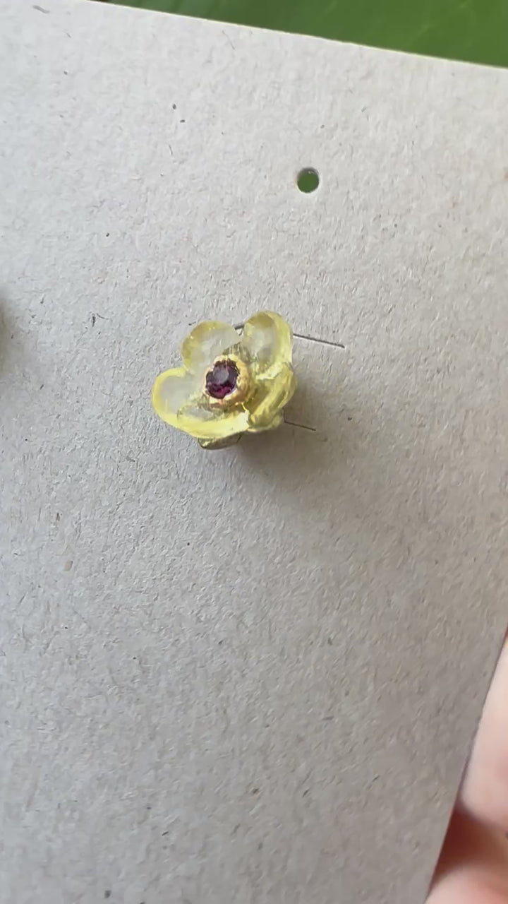 French Bouquet Stud Earrings - Yellow