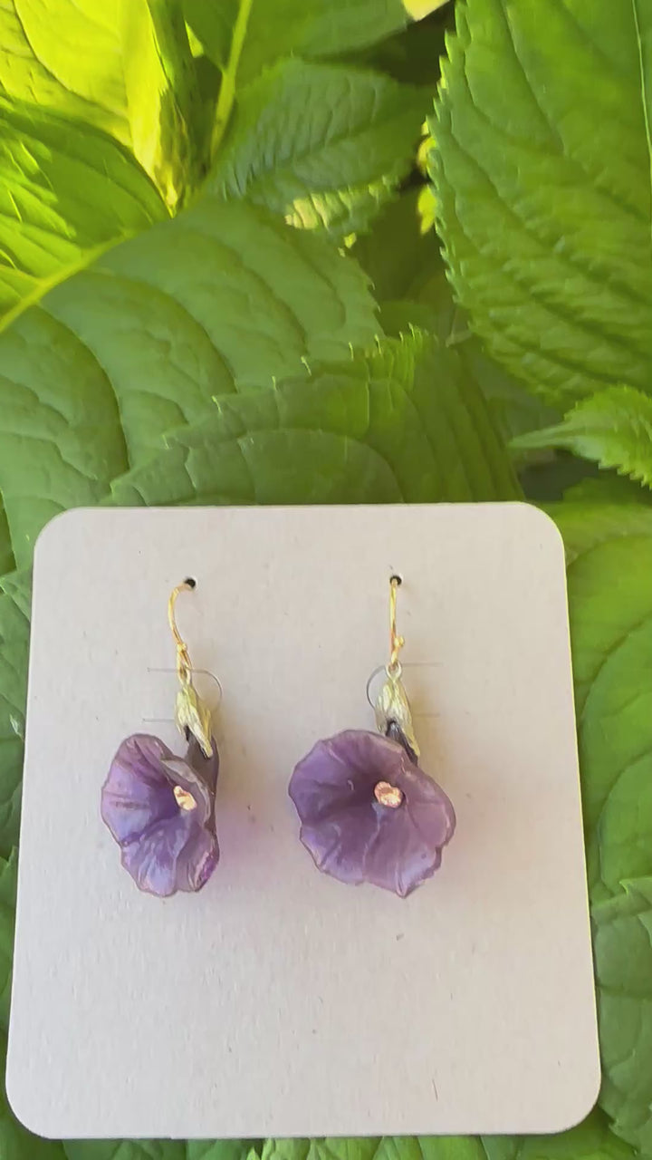 Petunia Wire Earrings
